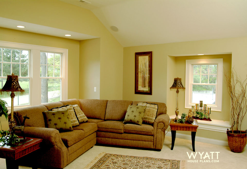sitting area, curly willow branches, twigs, decor
